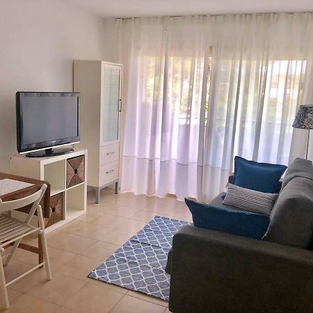 Apartamento Centrico Con Piscina Салоу Екстериор снимка